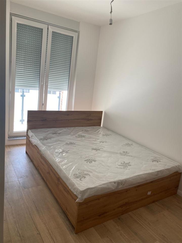 Leshoj banesen me qira ne rrugen c (4)