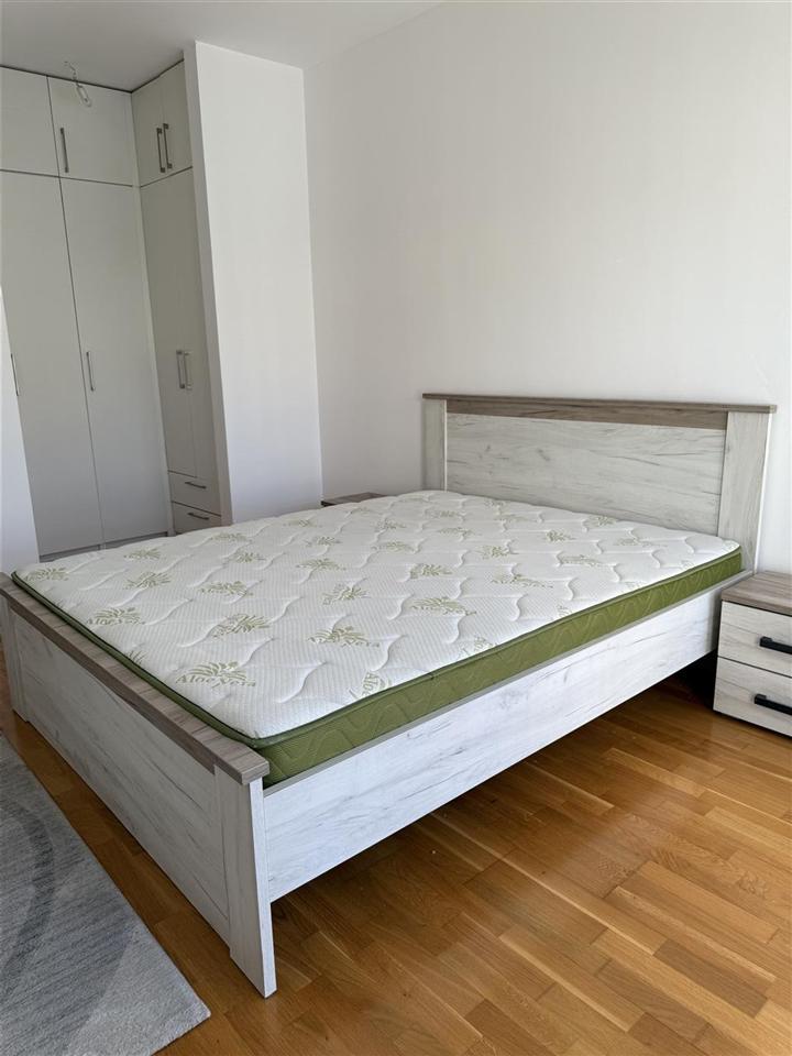 Urgjent leshohet banesa me qera (1)