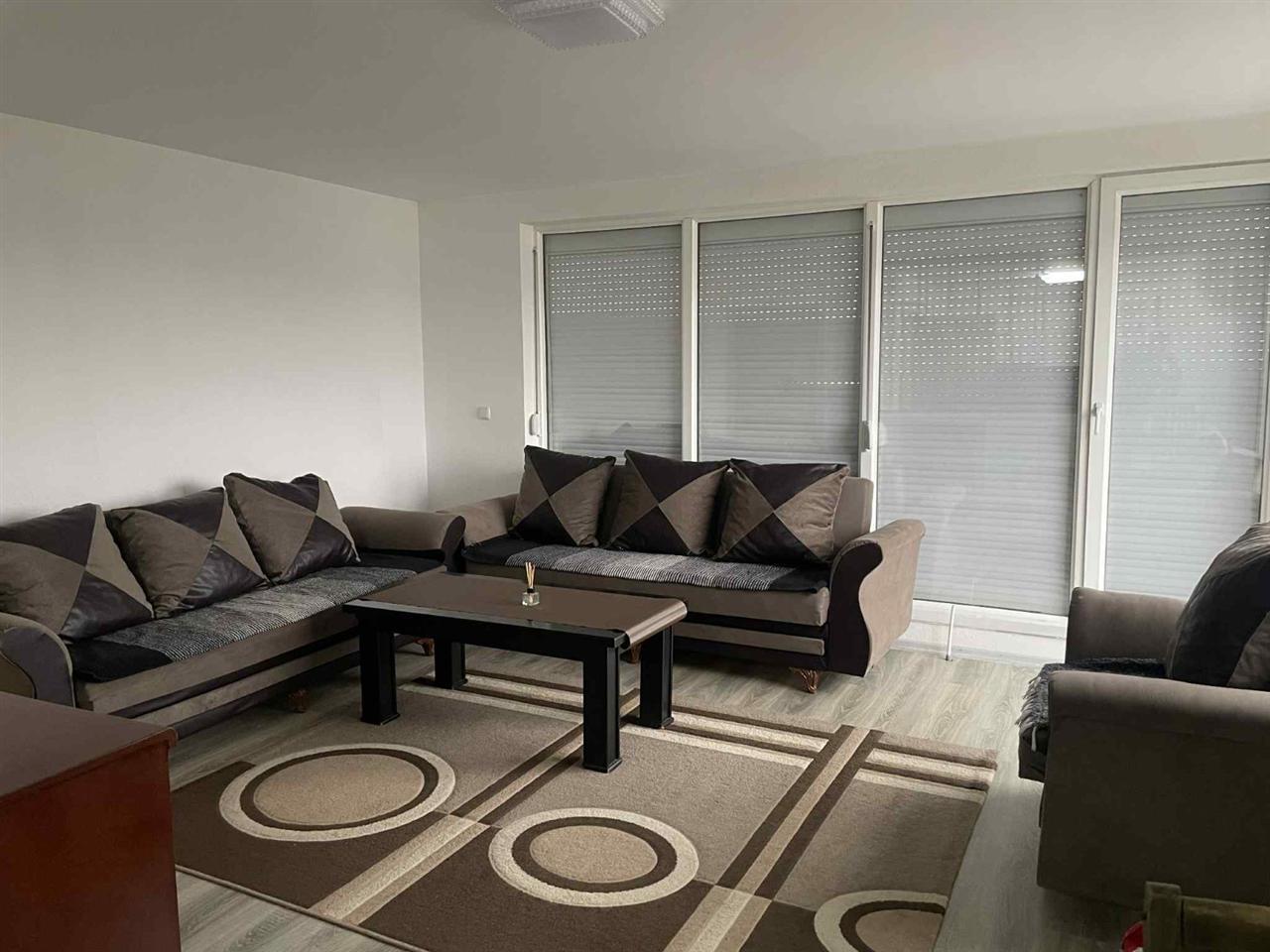 Banes me qera ne veternik