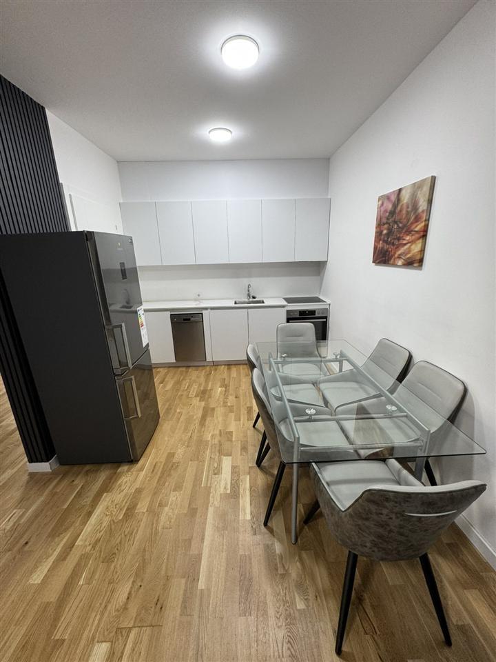 Banese me qera banesa me qira (2)