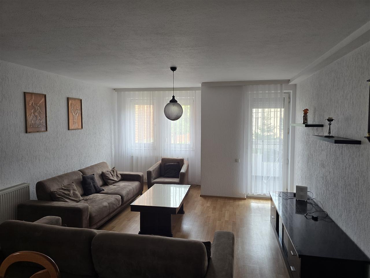 Banese me qera ne b diellit afer xhambazeve b2 (1)