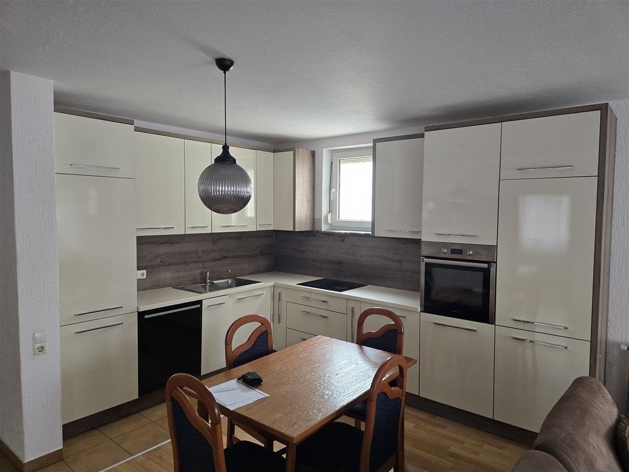 Banese me qera ne b diellit afer xhambazeve b2 (4)