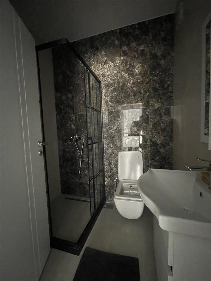 Banese me qera ne tophane 107m2 (6)