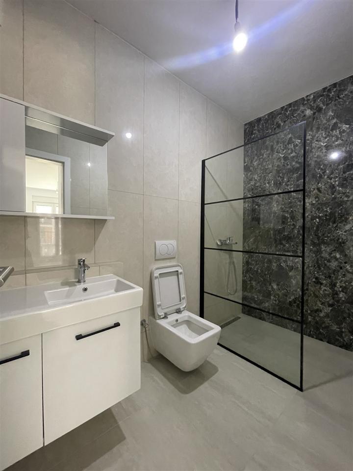 Banese me qera ne tophane 107m2 (7)