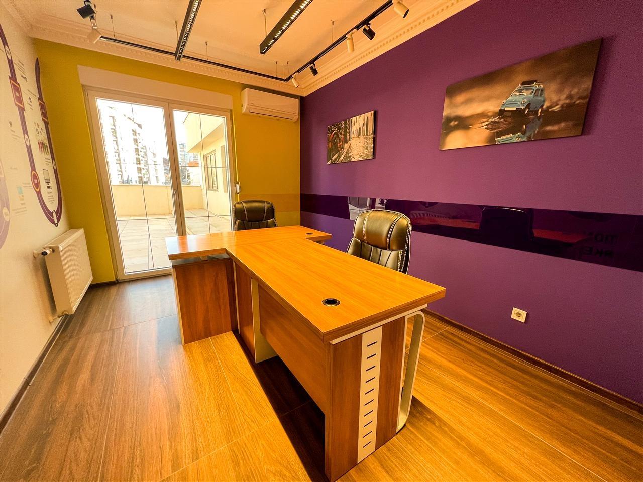 Banese me qera per zyre ne royal mall prishtine (5)