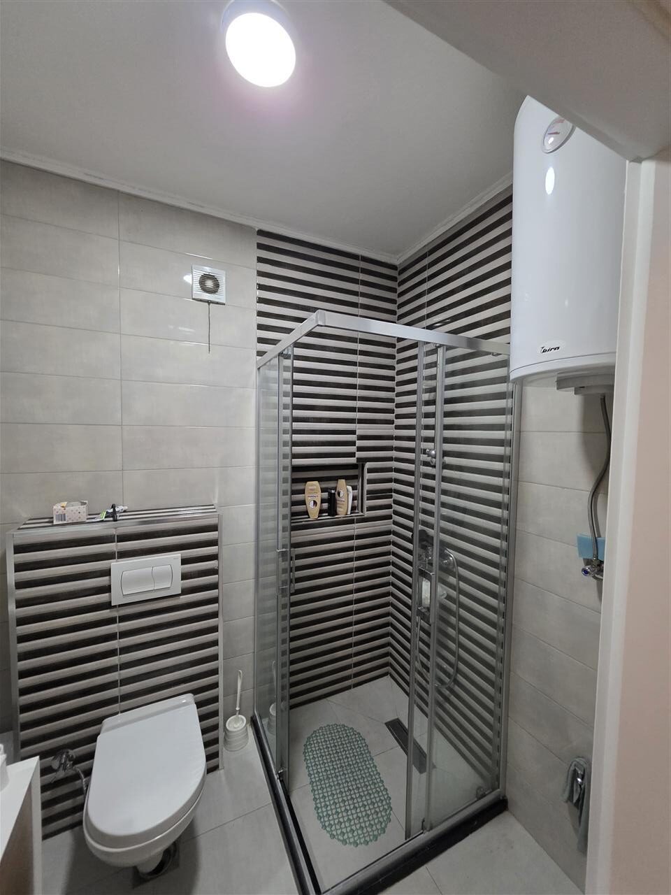 Jepet banesa me qera (3)