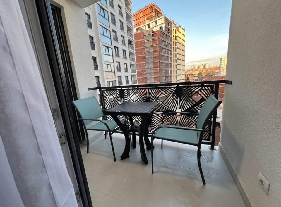 Leshohet banese me qira tophane kompleksi idea