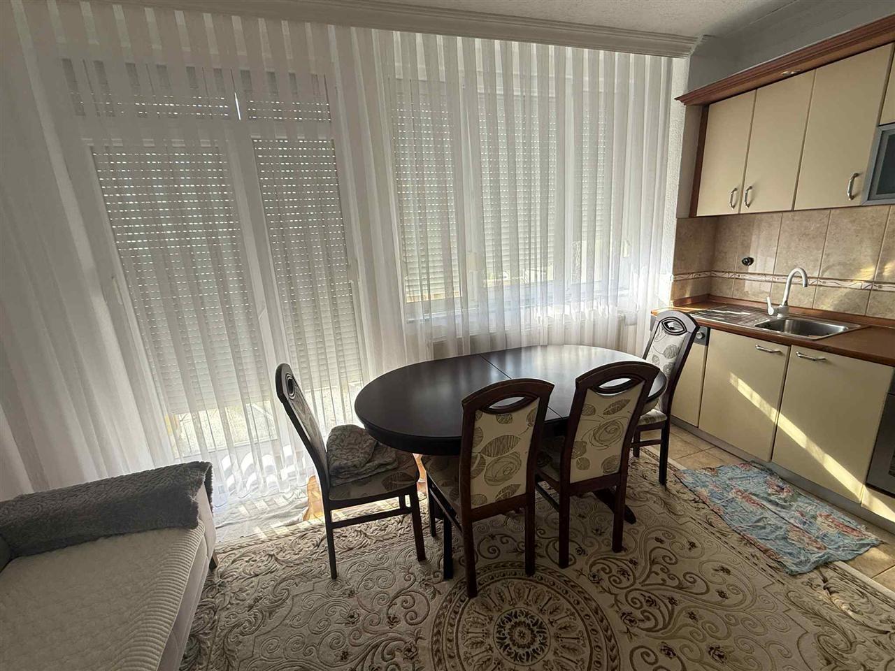 Leshoj banes me qera ne aktash te extrem pizza (7)