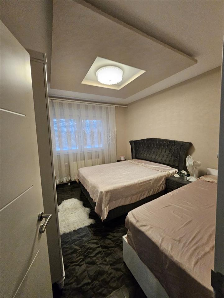 Shitet banesa e mobiluar (6)