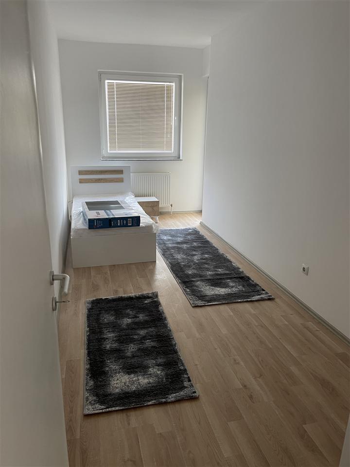 Shitet banesa ne rrugen krye n tereza me flet poseduse (3)