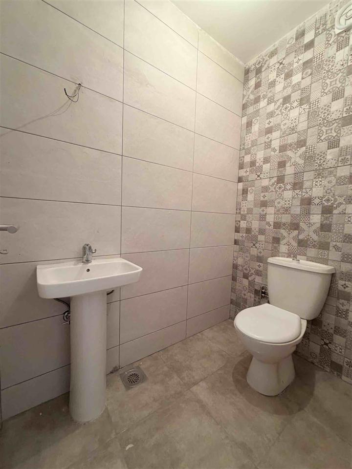 Banese 89 7m ne shitje rruga c (6)