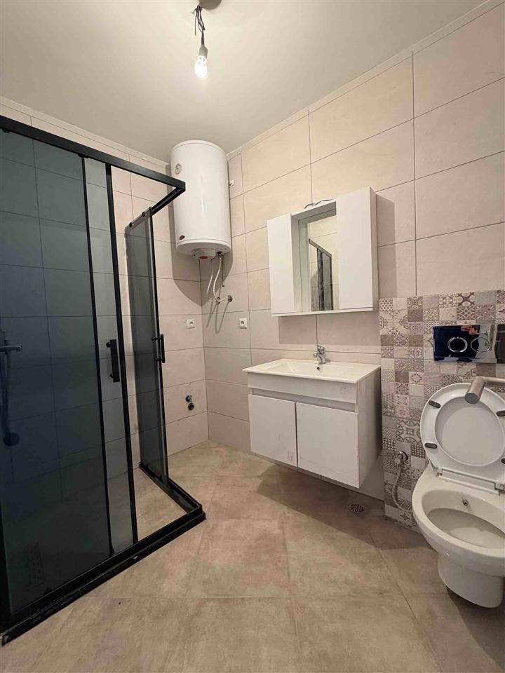 Banese 89 7m ne shitje rruga c (7)