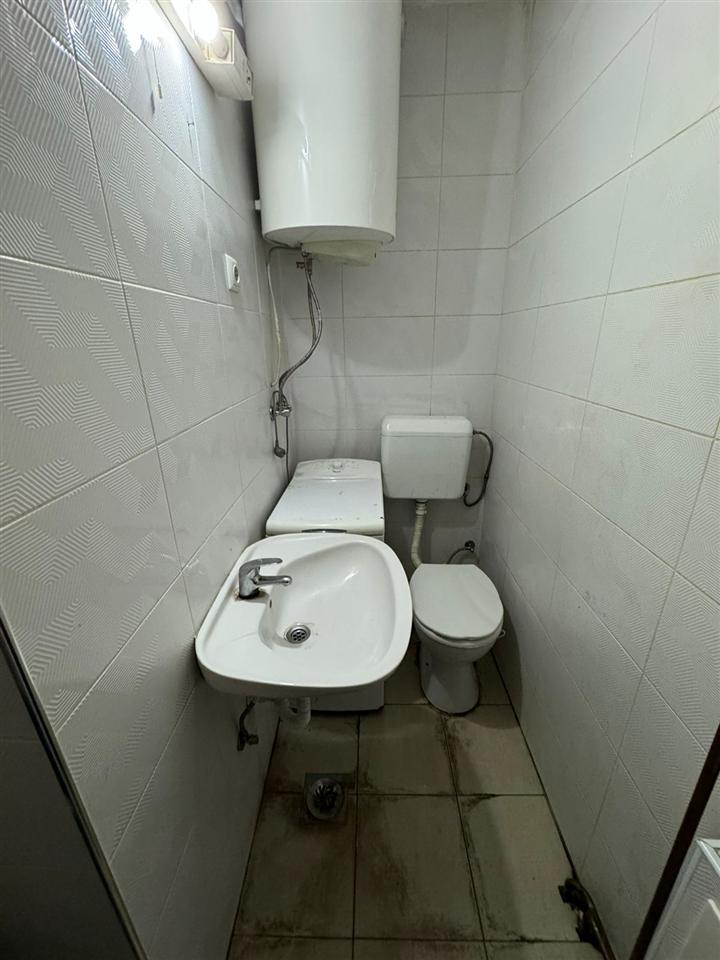 Garsoniera me qira afer shkolles fillore dardania (4)