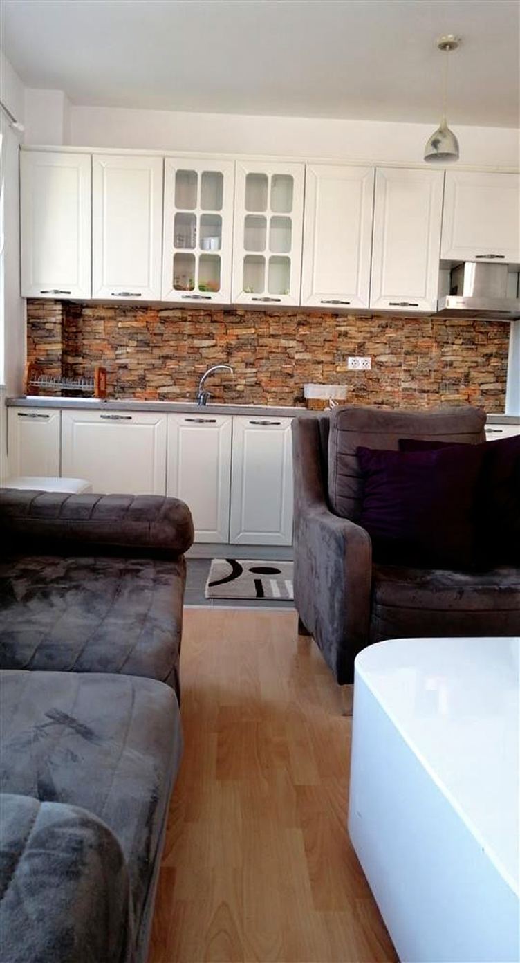 Ipet me qera 1 033f0363 98e4 4ab4 9e78 dab83ab62d15