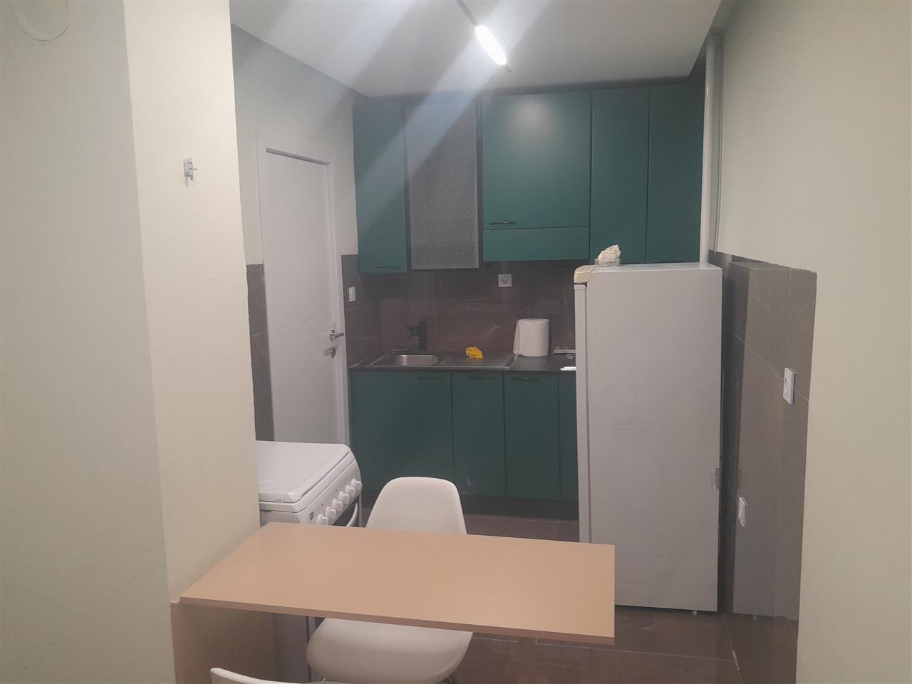 Leshoj banesen me qera (3)