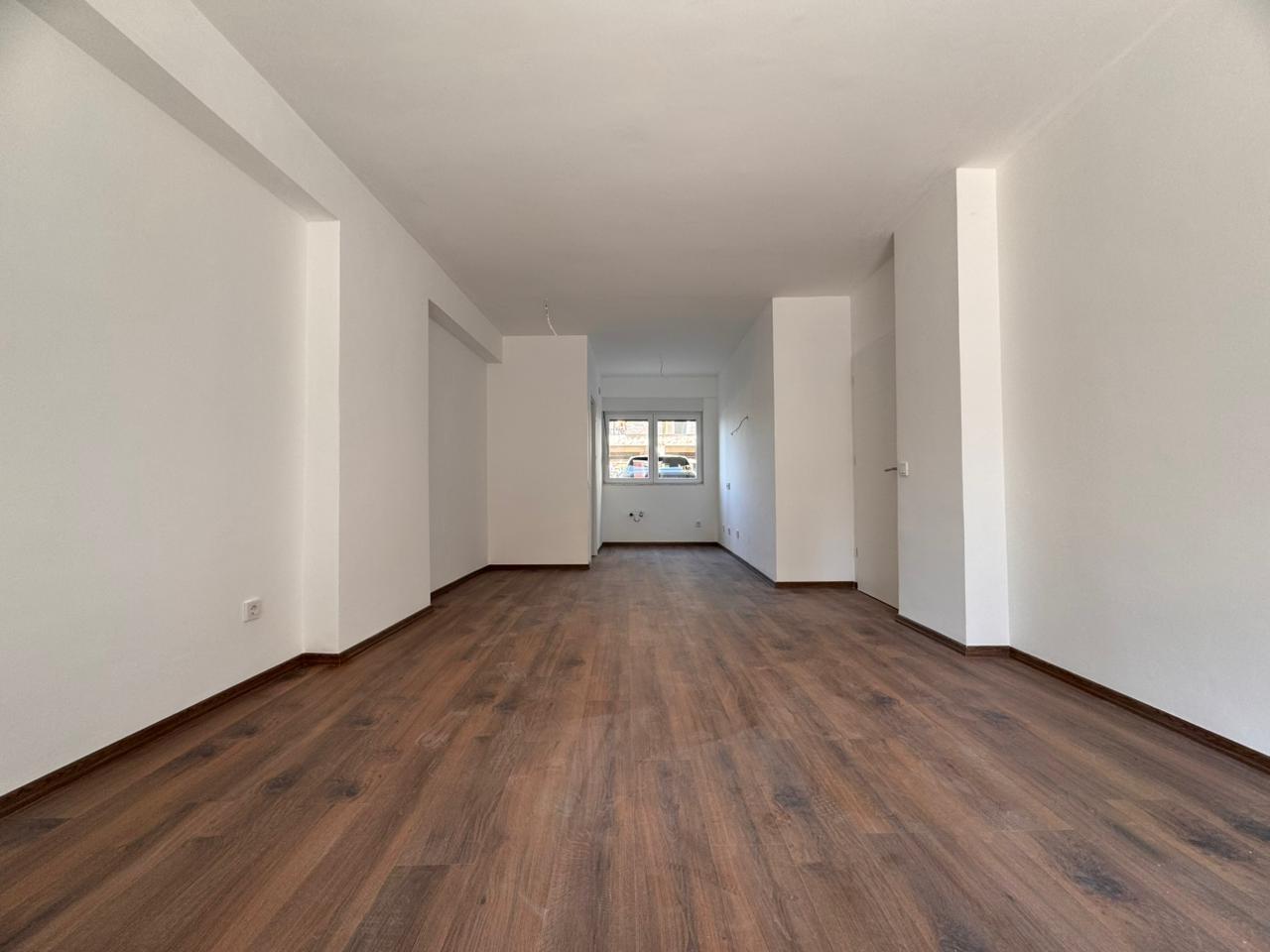 Qera banesa 83m2 2+1+garazha dragodan (1)