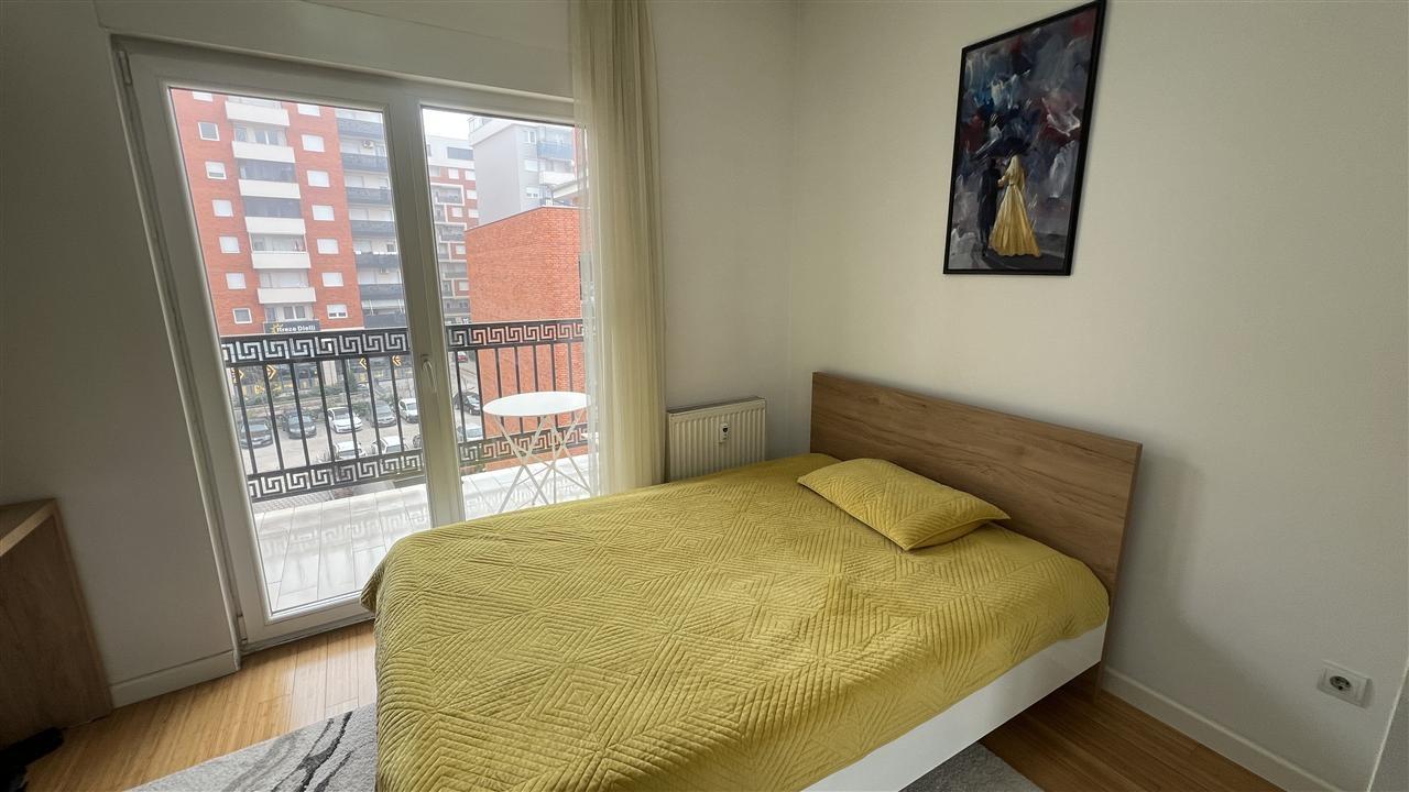 Banese me qera banesa e royalit (3)