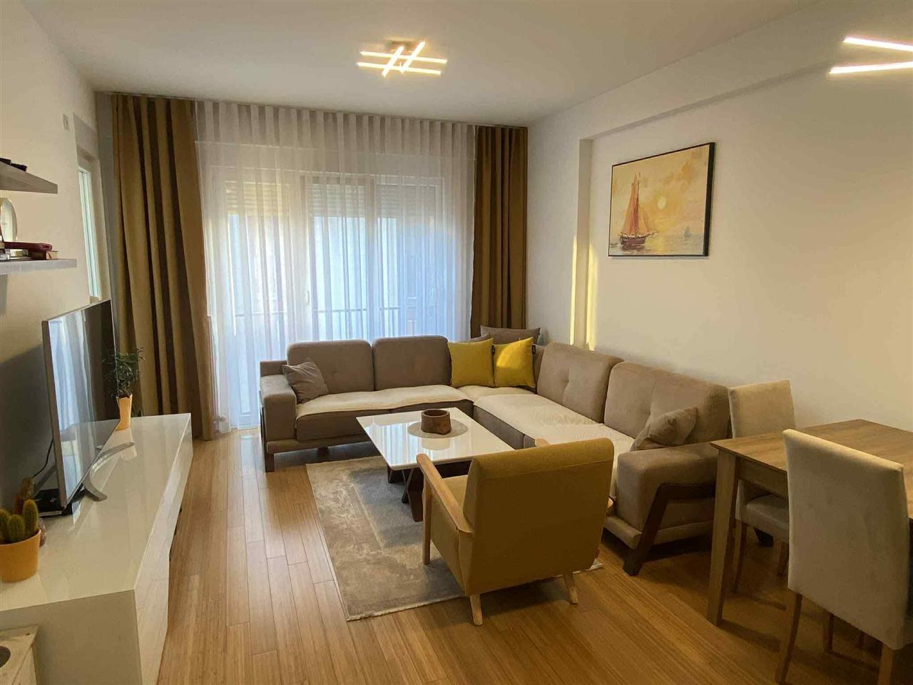 Banese me qira 2+1 ne rrugen muharrem fejza afer rruges b (1)