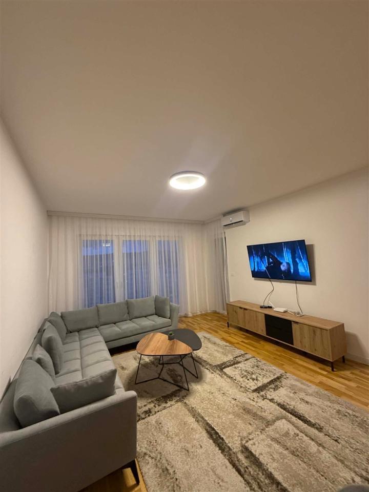 Jepet banesa me qera