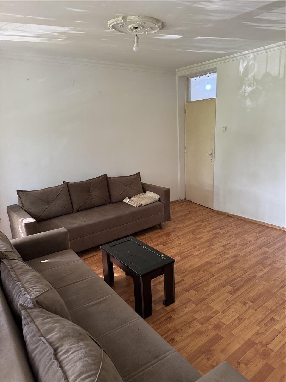 Jepet banesa me qira (1)