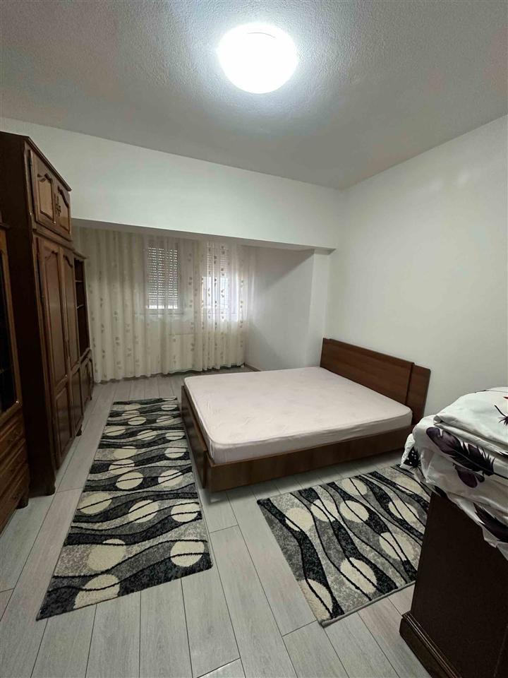 Leshohet me qera banesa te hamburger aba rruges per germi (2)