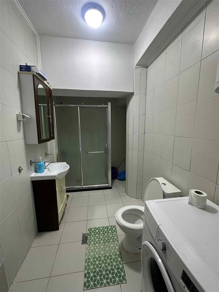 Leshohet me qera banesa te hamburger aba rruges per germi