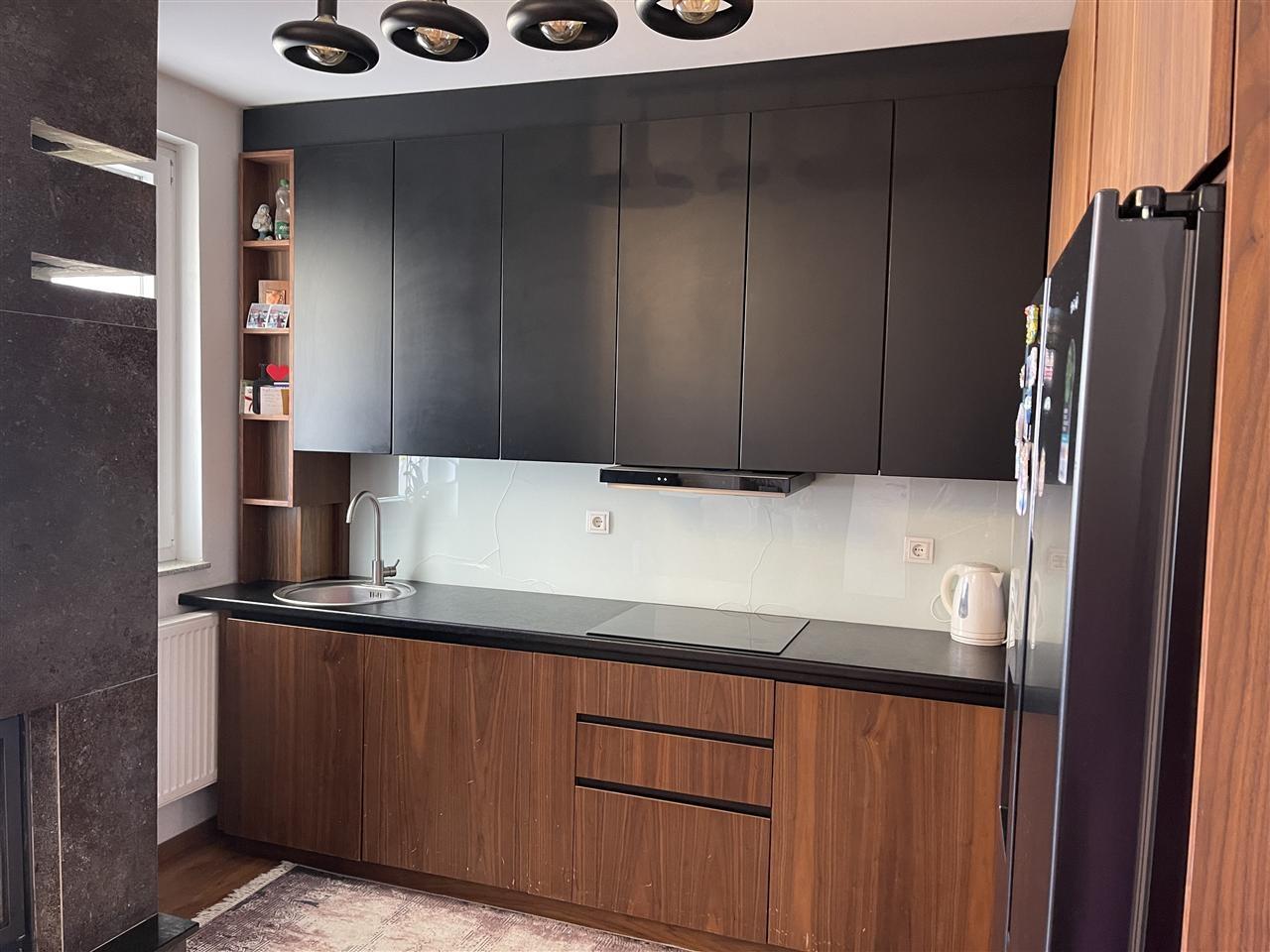 Leshoj banesen me qera (4)