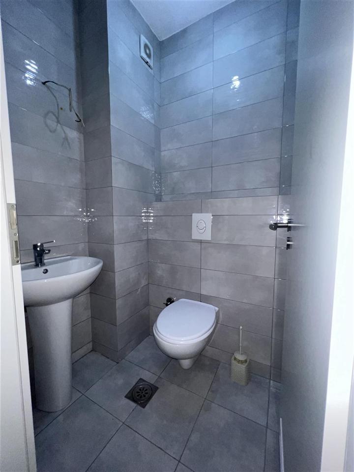 Banesa me qera rruga b (7)