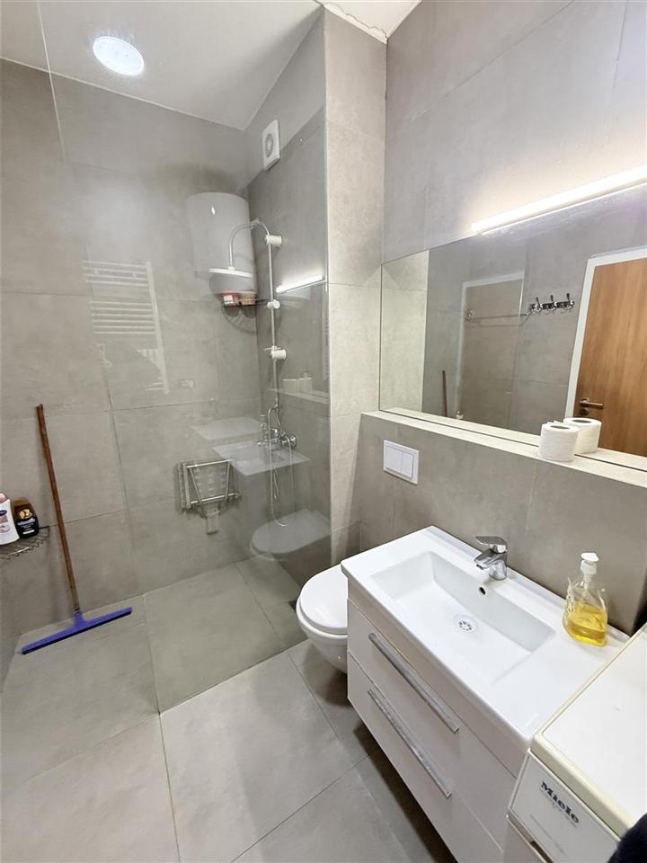 Banese me qera ne arberi (2)