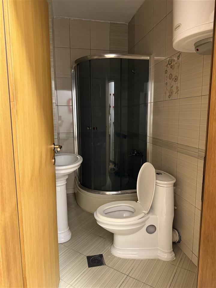 Leshoht banesa me qera 67m2 (4)