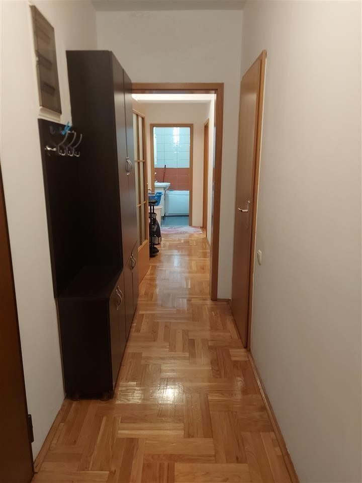 Shitet banesa ne lagjen kalabria (5)