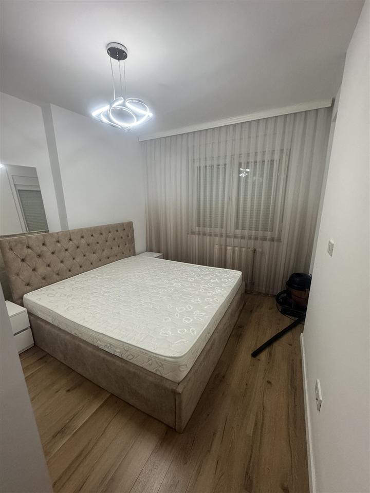 Banes me qira ne lakrisht (6)