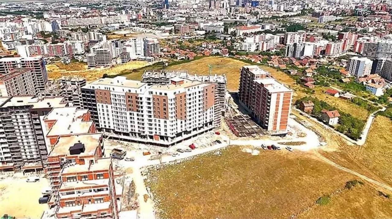 Banesa 136m2 kati 7 te vera hill prishtina e re