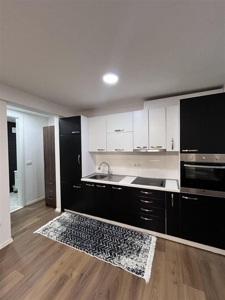 Banesa me qira e mobiluar (3)