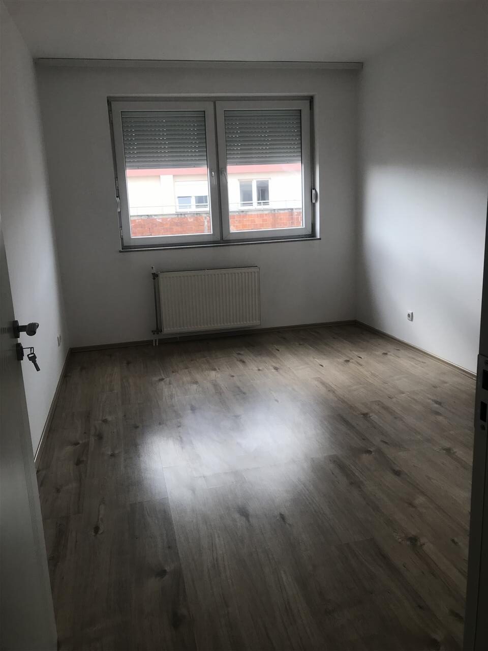 Banesa ne shitje (8)