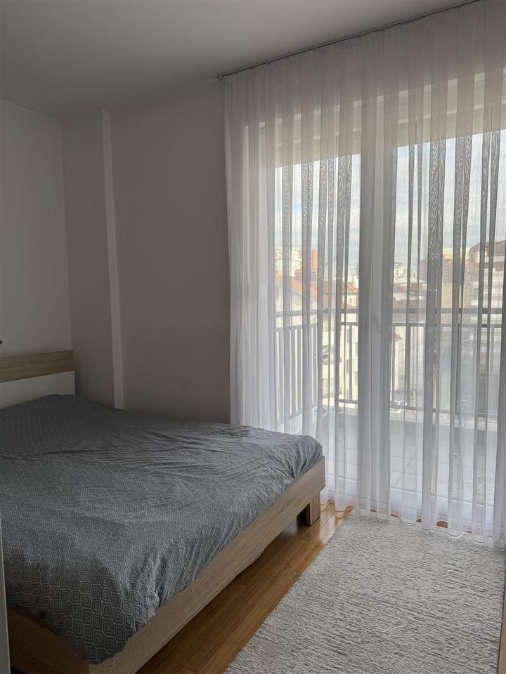 Banese 93m me qira ne kalabri (3)