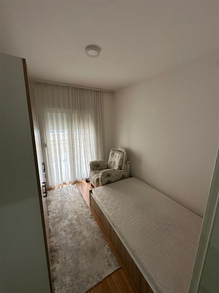 Banese me qera ne muharrem fejza (4)