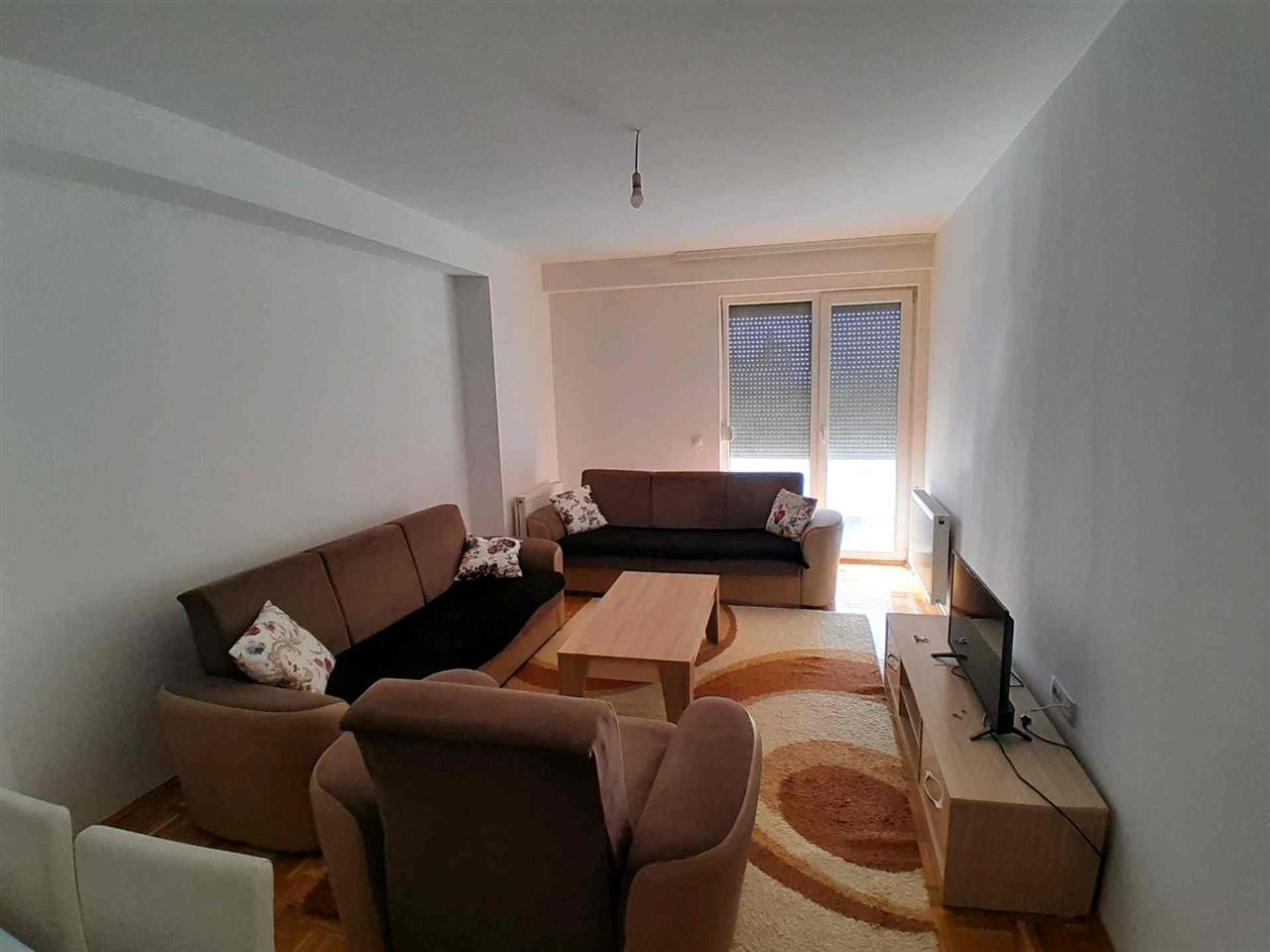 Leshoj banese me qira