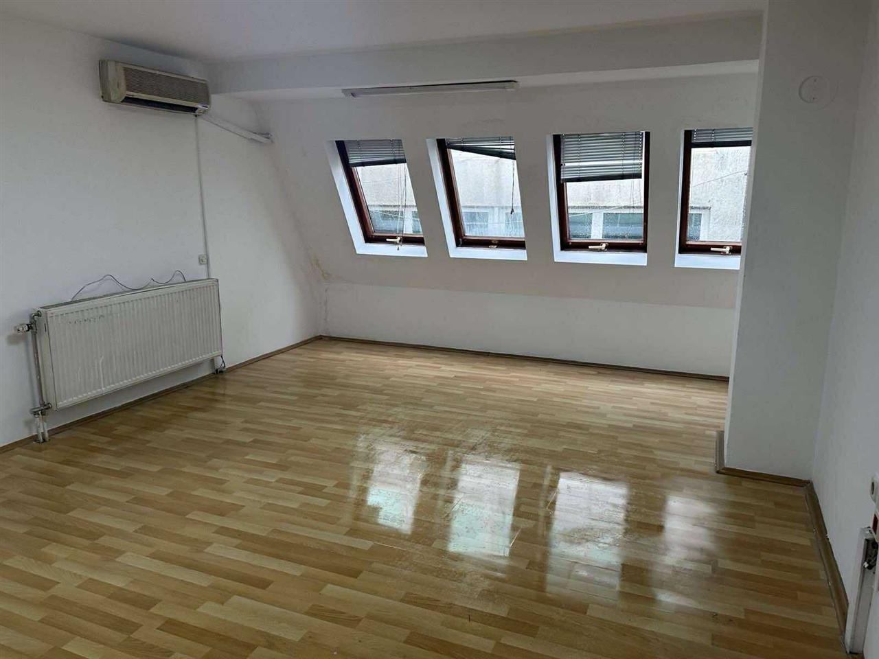 Objekt me qera ne lagjen pejton 342m2 (3)