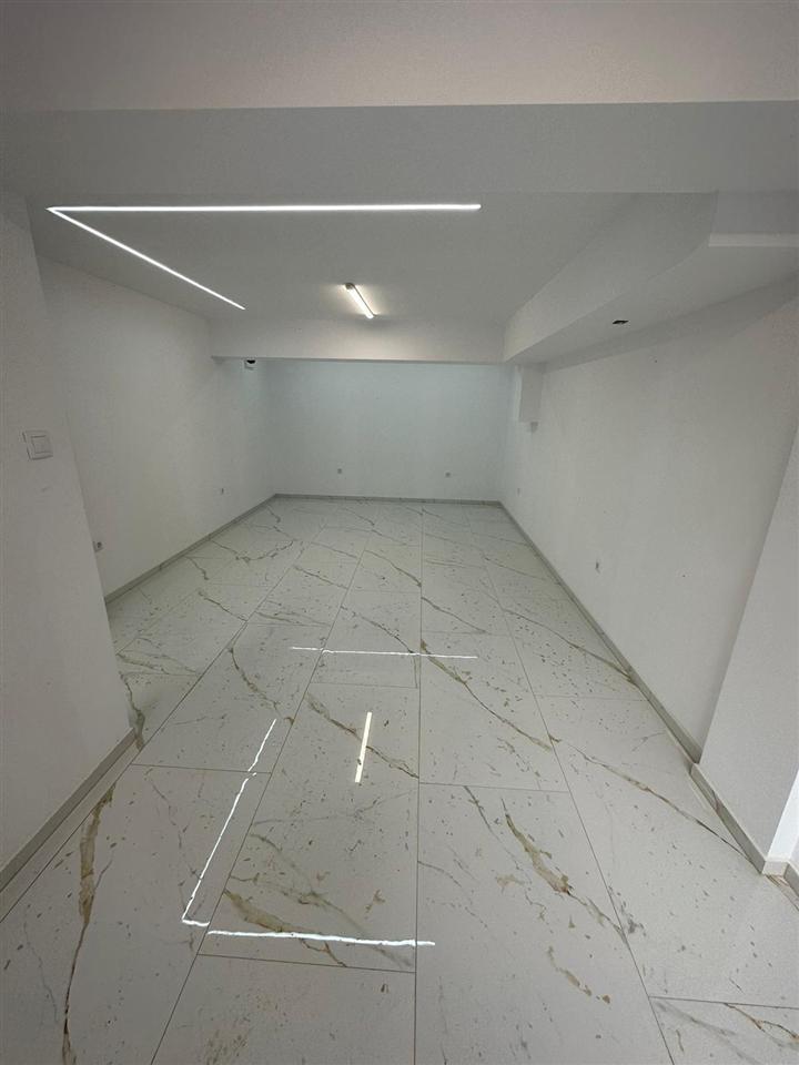 Shitet banese me lokal ne ulpiane prishtine